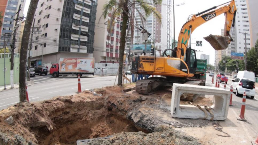 Avança para nova etapa a obra para melhorar drenagem em morro de Santos