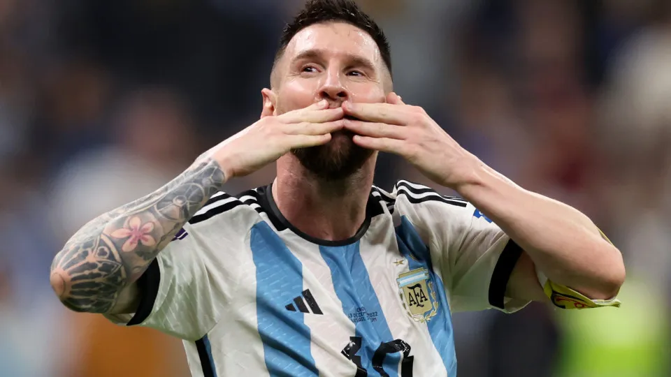 Messi desfalca Argentina em partida contra o Brasil